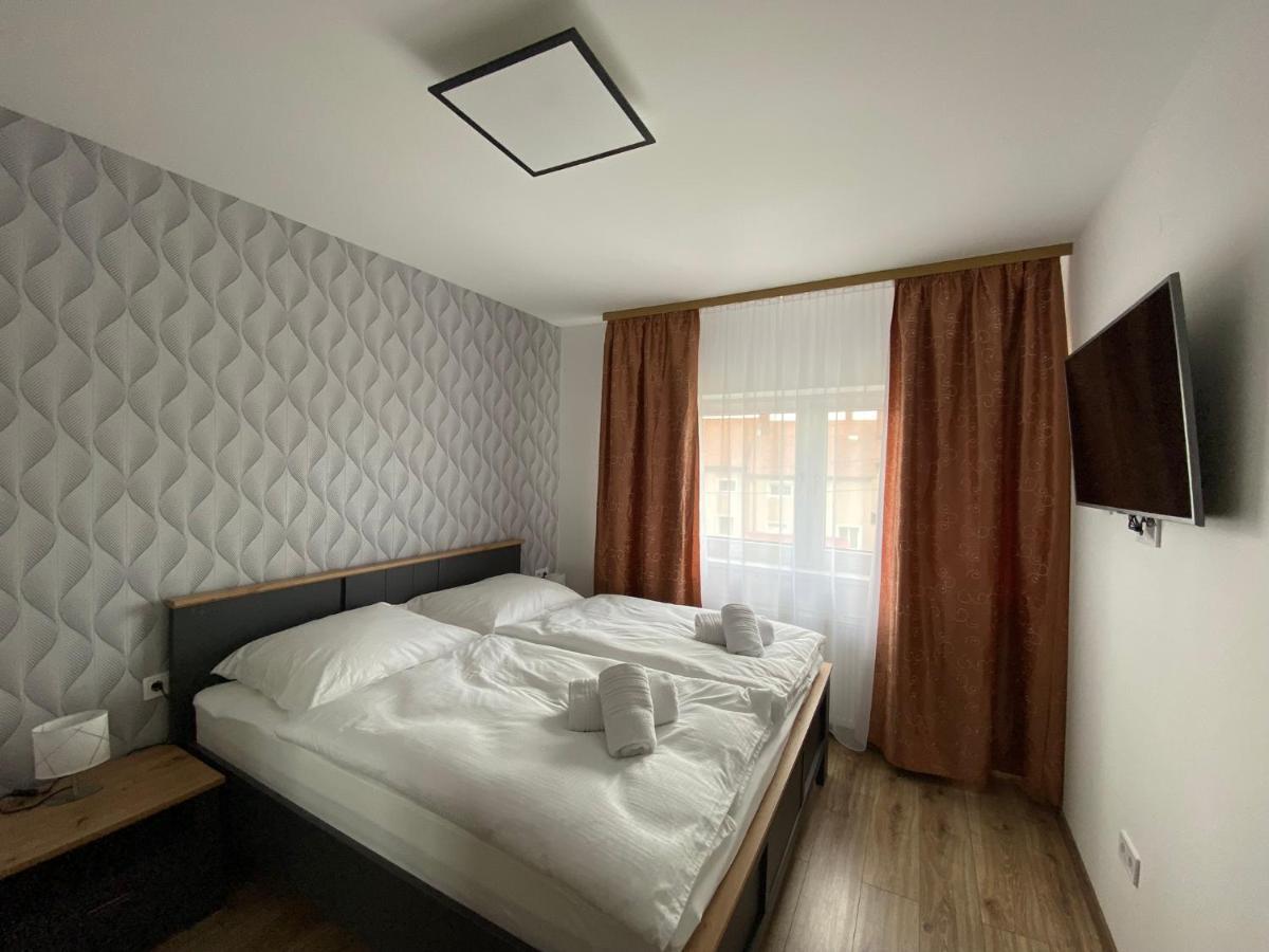 Cedrus Apartman Балатонфюред Екстер'єр фото